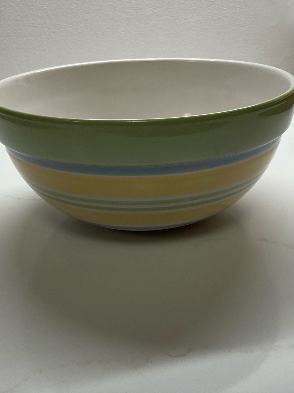 Pampered Chef Ceramic mixing and serving bowl. Very Good Condition. Striped.